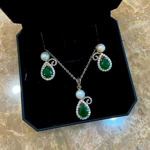 Brand new. Pearl with green onyx classic silver necklace and earrings set  NEW!